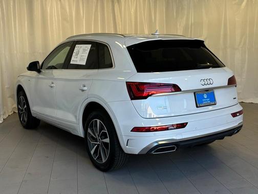 2022 Audi Q5 45 S line quattro Premium