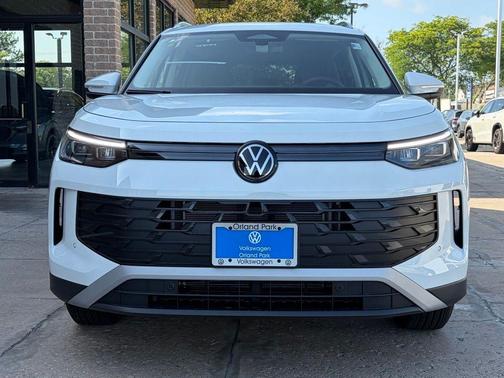 Pure White 2026 Volkswagen Tiguan 2.0T S