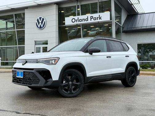 2025 Volkswagen Taos 1.5T SE Black