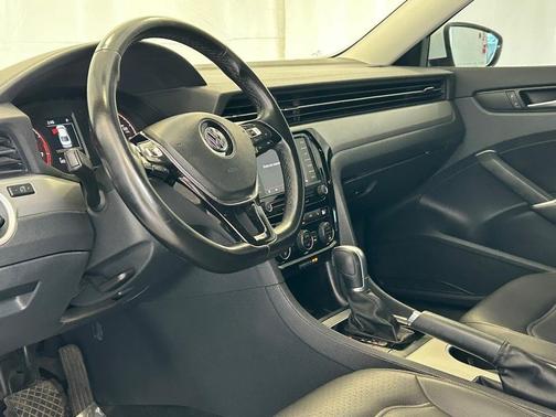 2020 Volkswagen Passat 2.0T SE