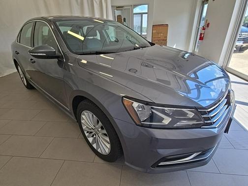 2016 Volkswagen Passat 1.8T SE