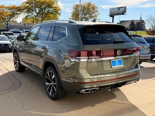 2026 Volkswagen Atlas 2.0T SEL Premium R-Line