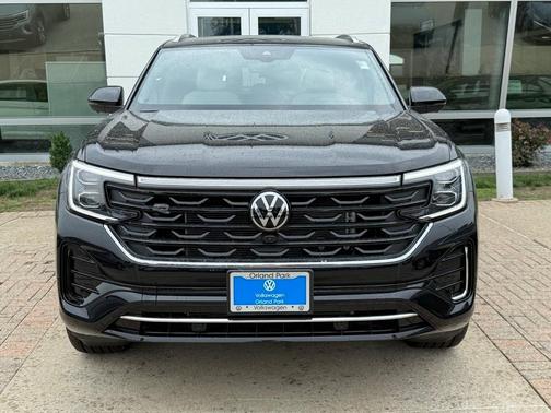 2025 Volkswagen Atlas Cross Sport 2.0T SEL Premium R-Line