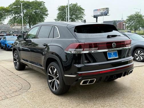 2025 Volkswagen Atlas Cross Sport 2.0T SEL Premium R-Line
