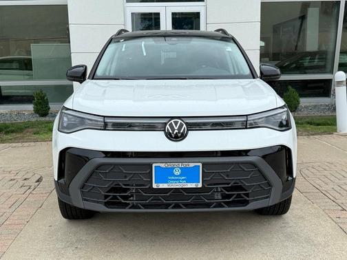 2025 Volkswagen Taos 1.5T SE Black
