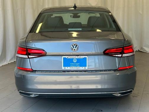 2021 Volkswagen Passat 2.0T SE