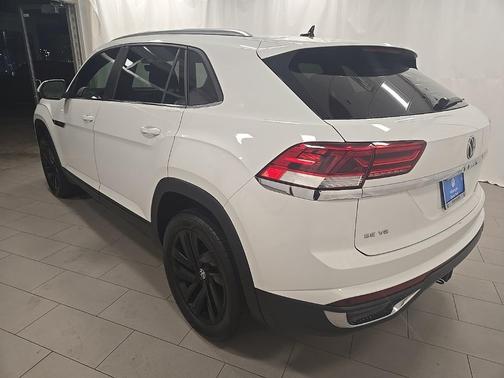 2022 Volkswagen Atlas Cross Sport 3.6L V6 SE w/Technology