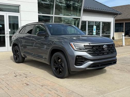 2025 Volkswagen Atlas Cross Sport 2.0T SEL R-Line Black