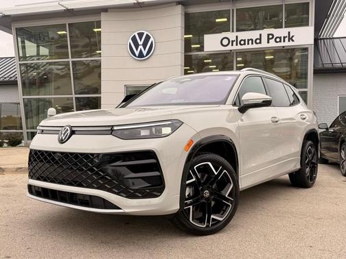 2025 Volkswagen Tiguan 2.0T SE R-Line Black