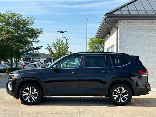 2024 Volkswagen Atlas 2.0T SE