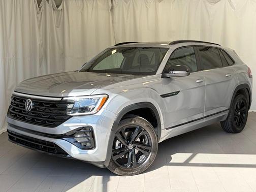 Silver Mist Metallic 2025 Volkswagen Atlas Cross Sport 2.0T SEL R-Line Black
