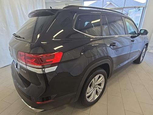 2022 Volkswagen Atlas 3.6L SE w/Technology