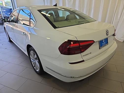 2018 Volkswagen Passat 2.0T SE