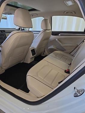 2018 Volkswagen Passat 2.0T SE