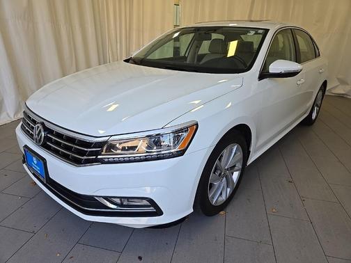 2018 Volkswagen Passat 2.0T SE