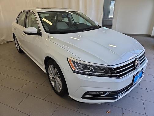 2018 Volkswagen Passat 2.0T SE