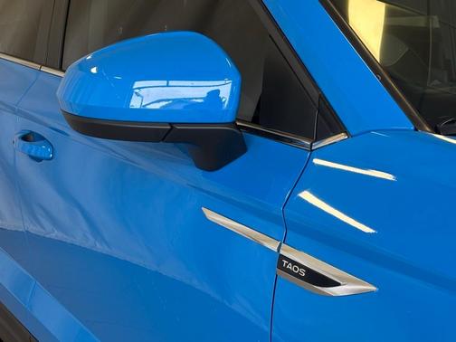 2024 Volkswagen Taos 1.5T SEL