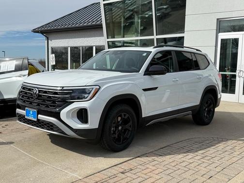 2025 Volkswagen Atlas 2.0T Peak Edition