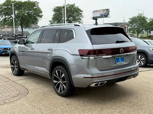 2025 Volkswagen Atlas 2.0T SEL Premium R-Line