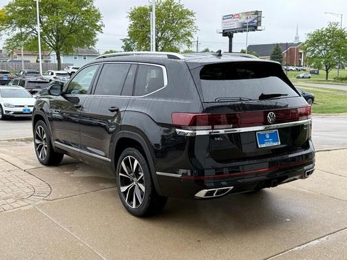 2025 Volkswagen Atlas 2.0T SEL Premium R-Line