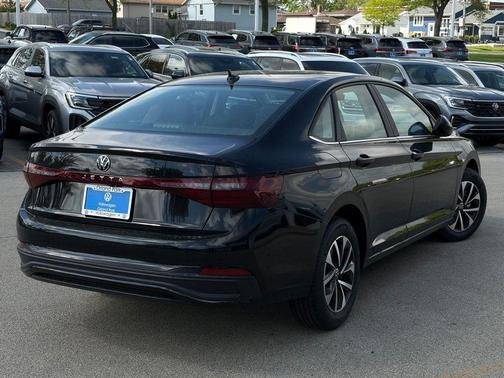 Deep Black Pearl Effect 2026 Volkswagen Jetta 1.5T S
