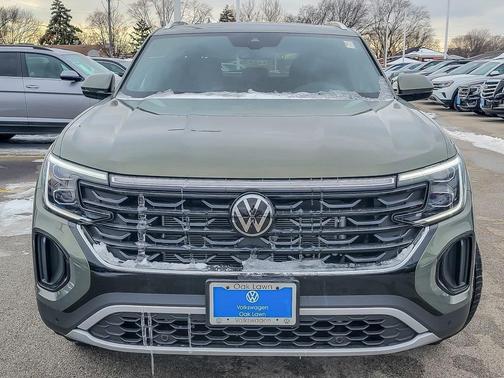 Avocado Green Pearl 2026 Volkswagen Atlas Cross Sport 2.0T SEL