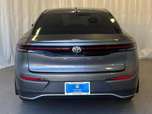 2023 Toyota Crown Platinum