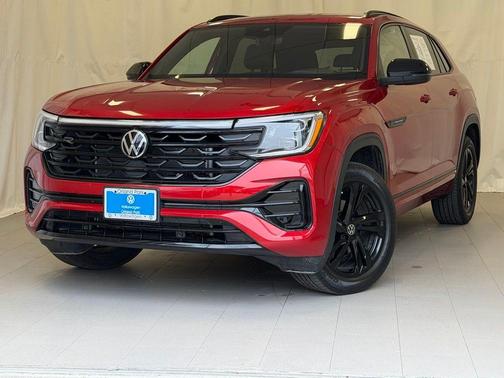 2025 Volkswagen Atlas Cross Sport 2.0T SEL R-Line Black