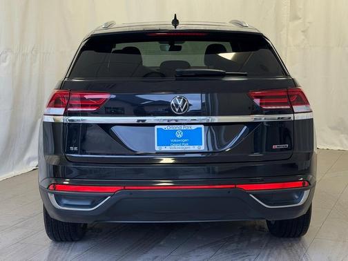 2022 Volkswagen Atlas Cross Sport 2.0T SE w/Technology