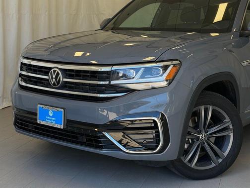 2022 Volkswagen Atlas Cross Sport 3.6L V6 SEL R-Line