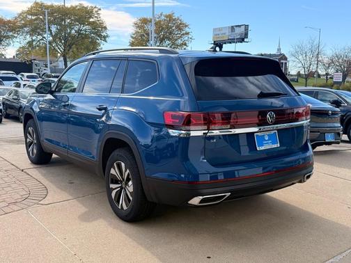 2026 Volkswagen Atlas 2.0T SE