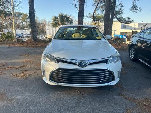 2018 Toyota Avalon Hybrid XLE Premium