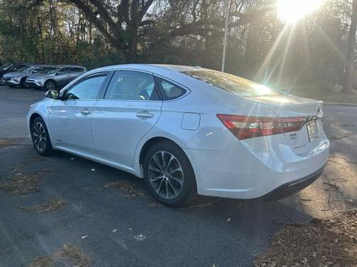 2018 Toyota Avalon Hybrid XLE Premium