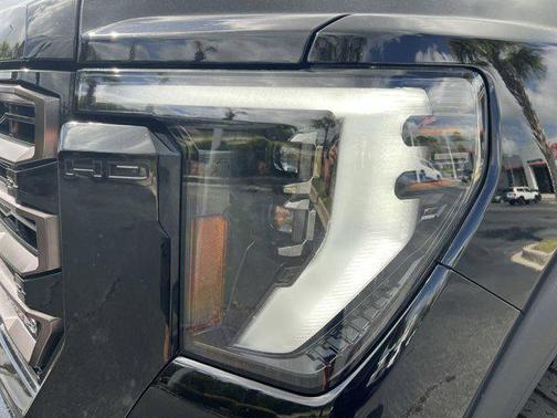 2024 GMC Sierra 2500 AT4