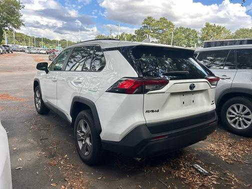 2024 Toyota RAV4 Hybrid XLE