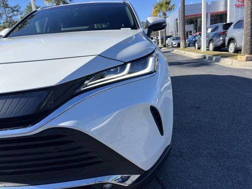 2024 Toyota Venza XLE