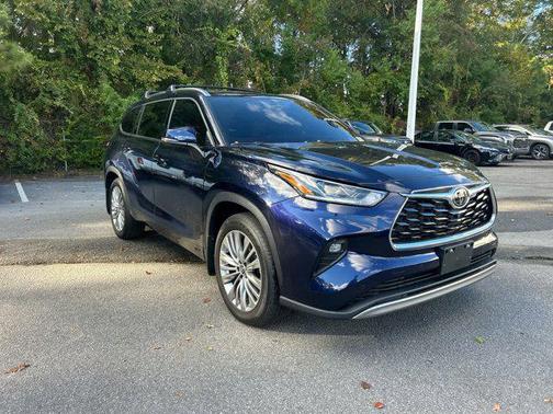 2025 Toyota Highlander Platinum