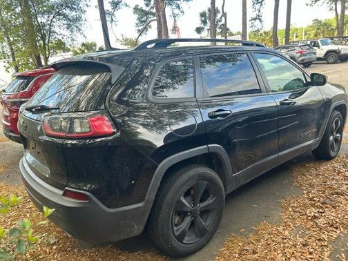 Diamond Black Crystal Pearlcoat 2020 Jeep Cherokee Altitude
