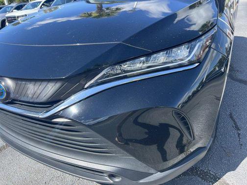 2021 Toyota Venza LE