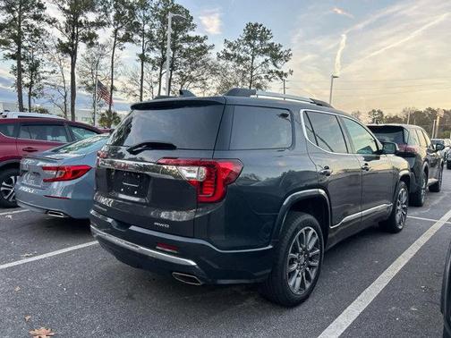 2022 GMC Acadia Denali
