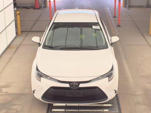 Ice Cap 2024 Toyota Corolla LE