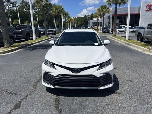 Ice Cap 2023 Toyota Camry LE