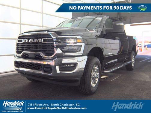 Diamond Black Crystal Pearlcoat 2025 RAM 2500 Big Horn Crew Cab 4x4 6'4' Box