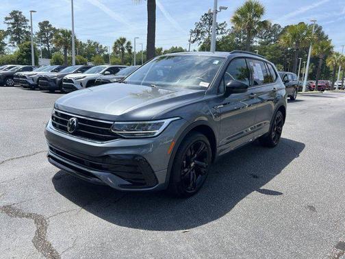 2024 Volkswagen Tiguan 2.0T SE R-Line Black