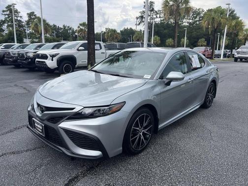 Celestial Silver Metallic 2023 Toyota Camry SE