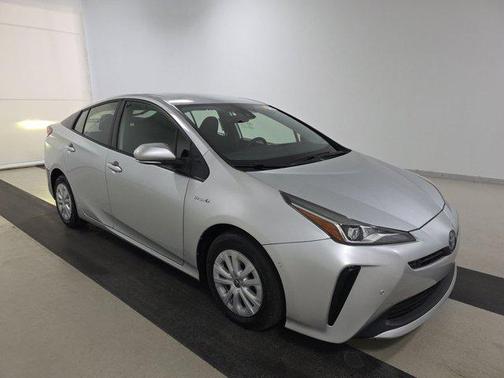 2022 Toyota Prius LE