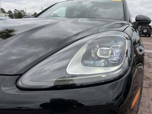 2023 Porsche Cayenne AWD