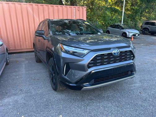2022 Toyota RAV4 Hybrid SE