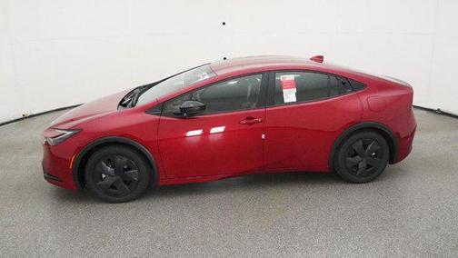 2025 Toyota Prius L
