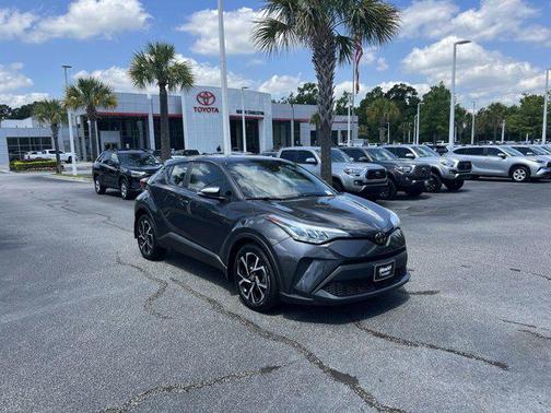 Magnetic Gray Metallic 2021 Toyota C-HR XLE